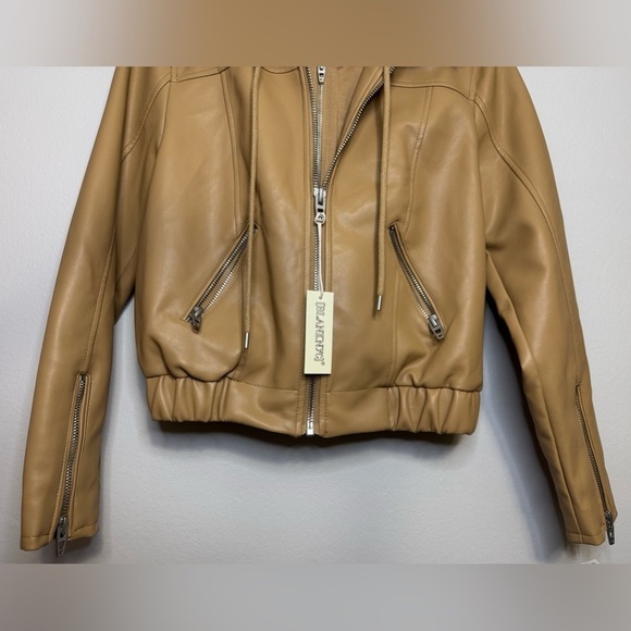 NEW BLANKNYC Women’s Faux Leather Tan Bomber Moto Jacket Removable Hood Size S - Picture 7 of 16